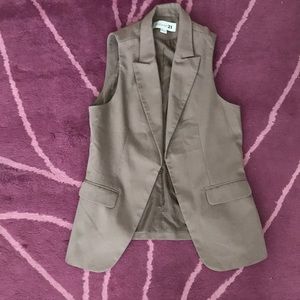 Tan Vest - Size L
